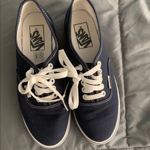 Nearly new navy vans! Women’s 6.5